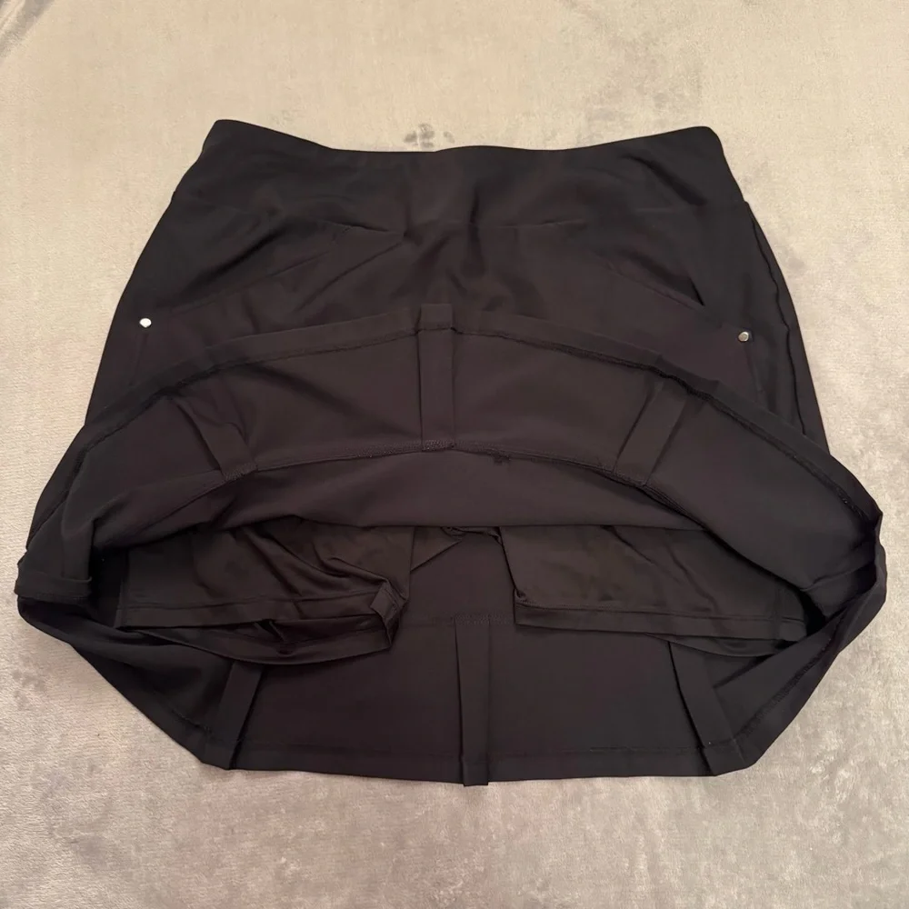 TAIL Tennis Golf Pleated Black Skort Women’s Size 10 - Picture 8 of 13
